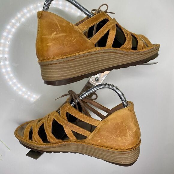 Naot Women's 8 8.5  EU 39 Yarrow Camel Tan Lace Up Ghillie Wedge Sandals - Picture 3 of 5